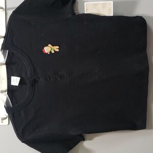 La Luna NWT Cropped Black Triple Button Short Sleeve Top with Gingerbread Man